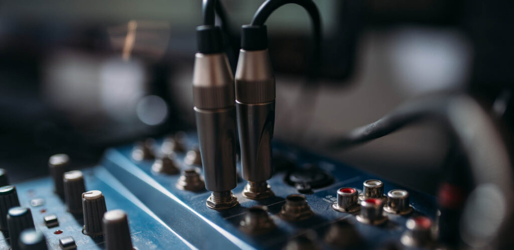 Volume level control panel