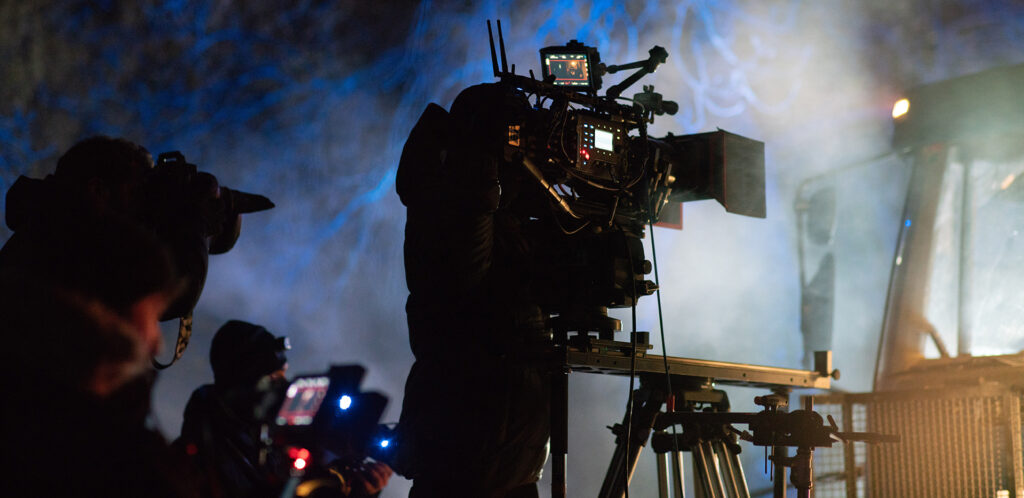 Isaac Vila chooses Cooke S7/I Full Frame lenses to film Below Zero